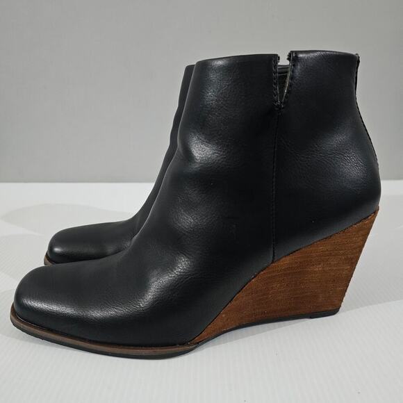 Korks Kork Ease Oliana Ankle Bootie Womens 7.5 Vegan Leather Black Brown Wedge - Picture 1 of 15